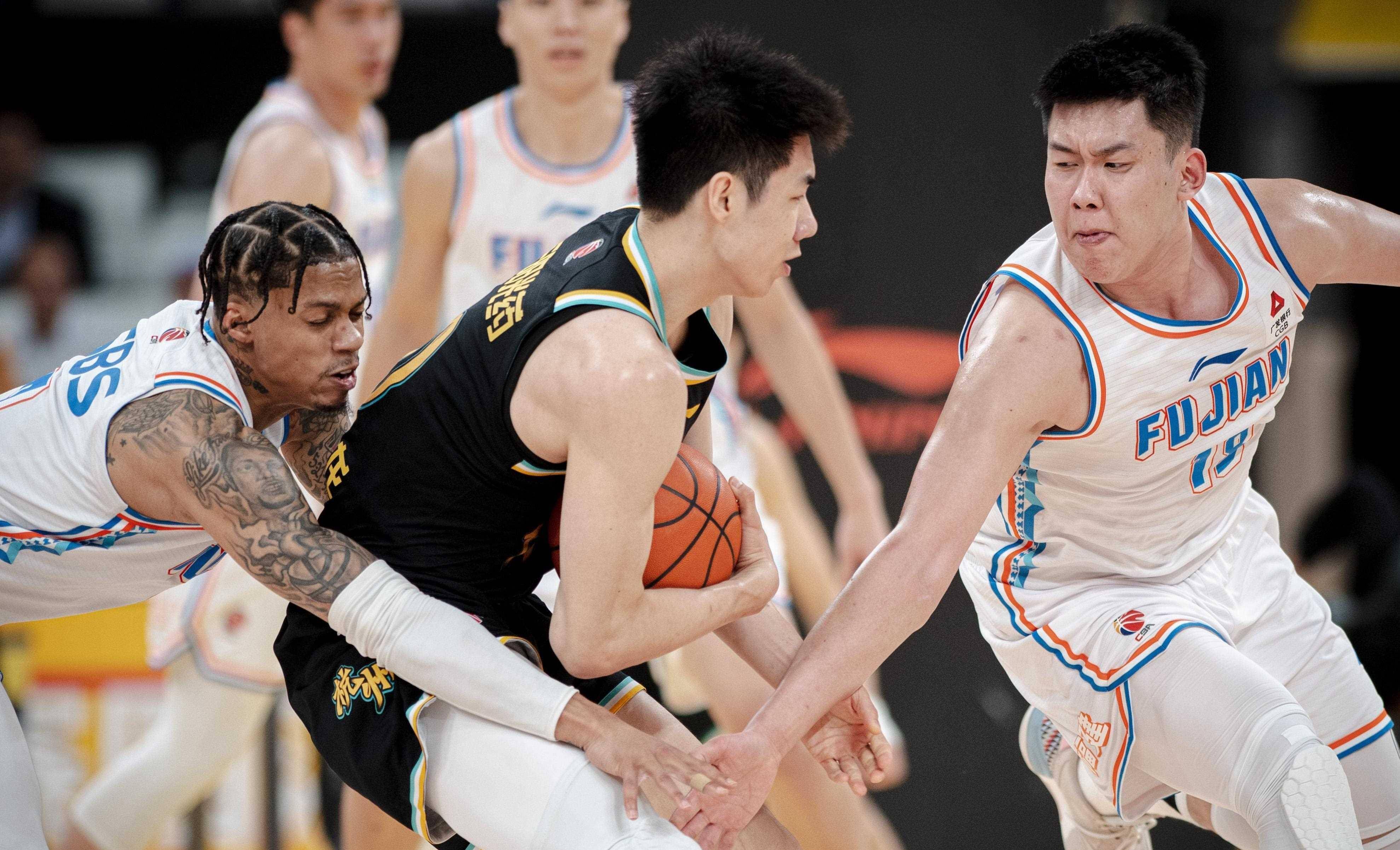 开云体育下载-重磅！广厦男篮战术微调备战足总杯浙江队围绕NBA季后赛外线爆发，集结日奥兰多魔术绝杀压哨(篮网vs魔术欧文60分全场回放免费)