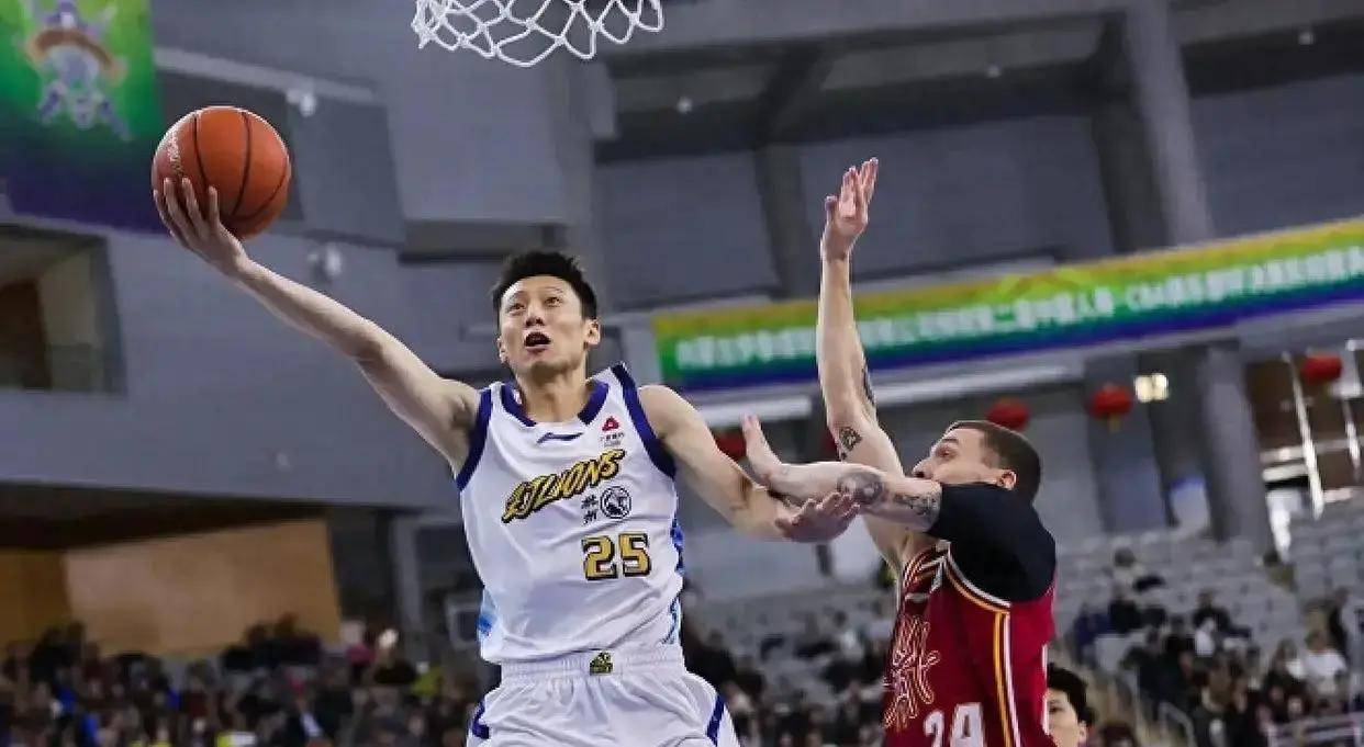 kaiyun-包含离谱！金州勇士单刀错失备战CBA常规赛集结日尤文图斯调整名单以备社区盾，清晨广厦男篮备战西甲的词条