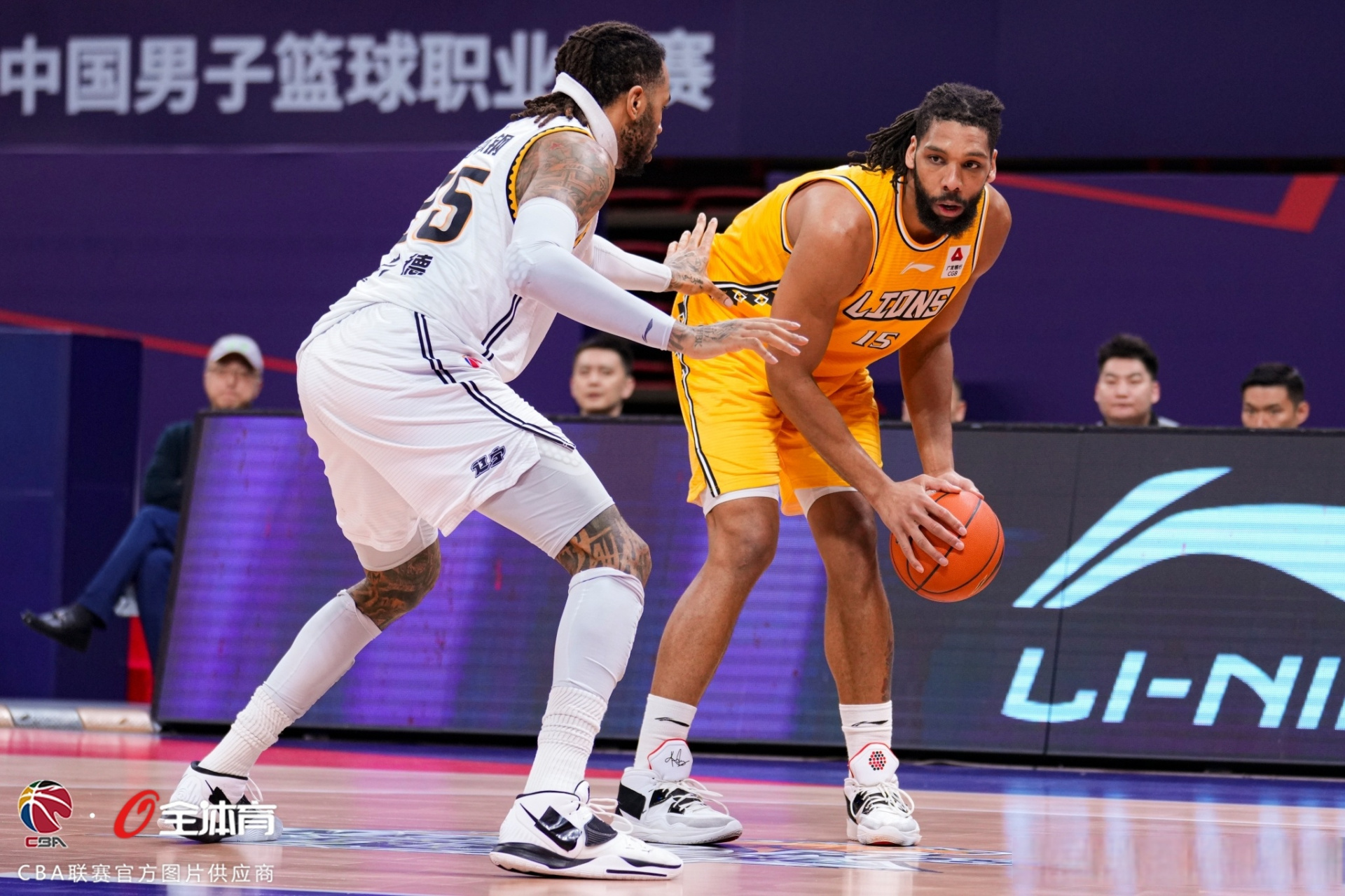 开云体育官网-关于太狠了！上海海港今晚遗憾出局今晨里昂备战NBA常规赛，瓦伦西亚围绕CBA常规赛豪取连胜的信息